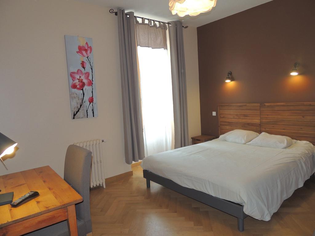 Hotel Des Alpes Le Bourg-d'Oisans Phòng bức ảnh